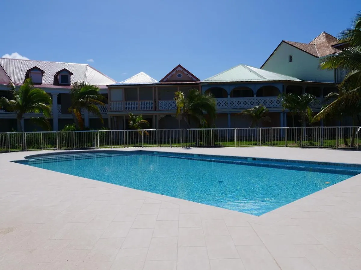 Et Voila! Elegant One Bedroom And Beachfront Apartment With Pool! Quarter of Orleans Saint-Martin