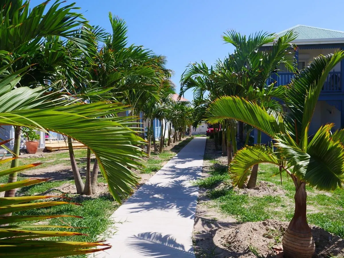 Et Voila! Elegant One Bedroom And Beachfront Apartment With Pool! Quarter of Orleans